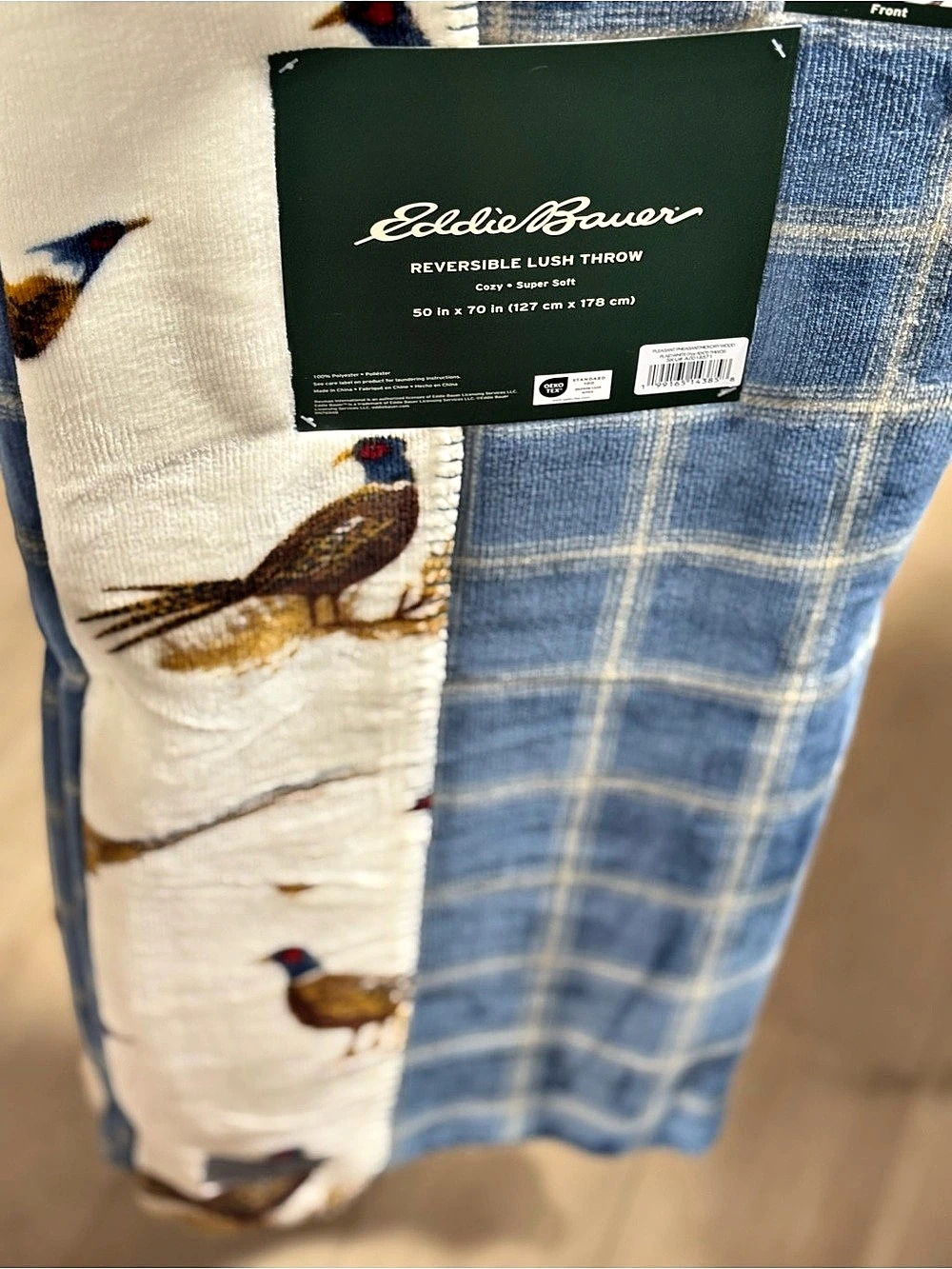 Eddie Bauer Reversible Lush Throw Plaid Blue & Cream NWT